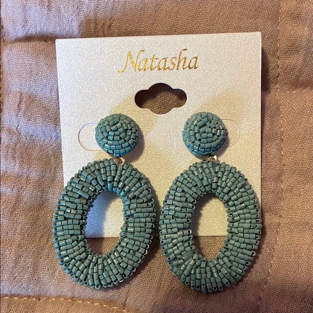 NWOT Beautiful Lightweight Natasha Couture Blue Beaded Earrings!!